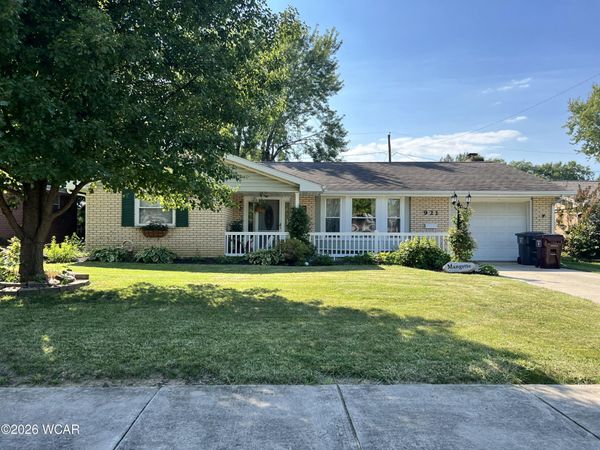 921 N Dale Drive, Lima, OH 45805
