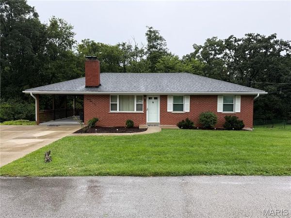 2832 Moravec Drive , High Ridge, MO 63049