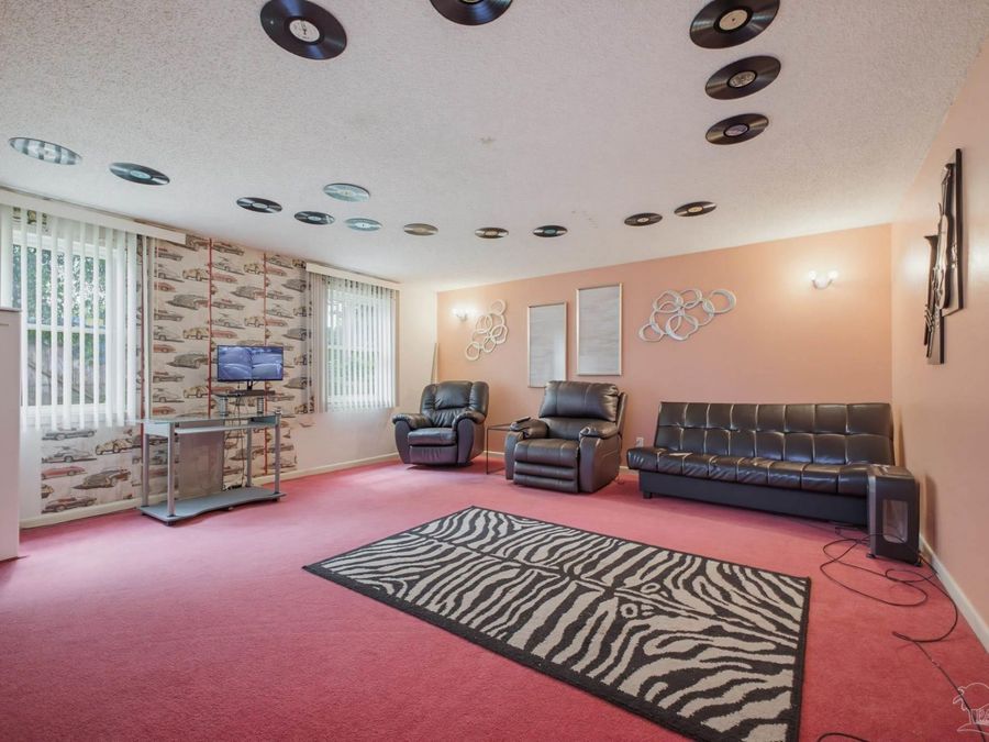 Property Image 37