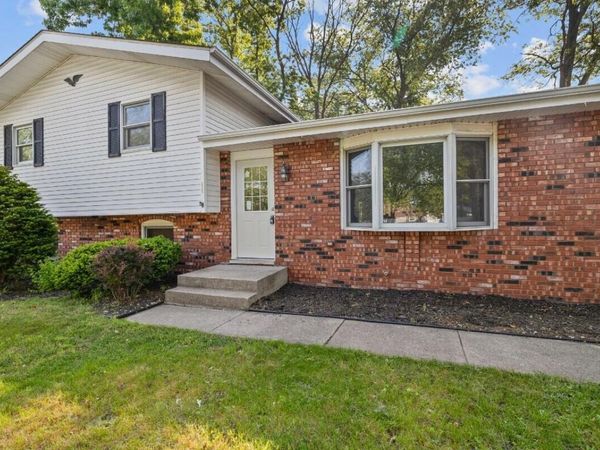 2123 Lapine Street, Portage, IN 46368