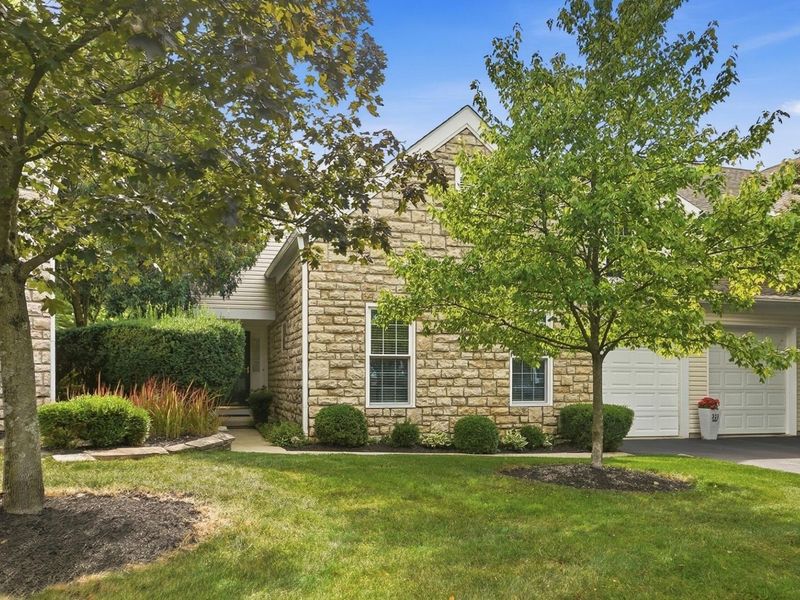 321 Sycamore Ridge Way, Gahanna, OH 43230 Photo 2