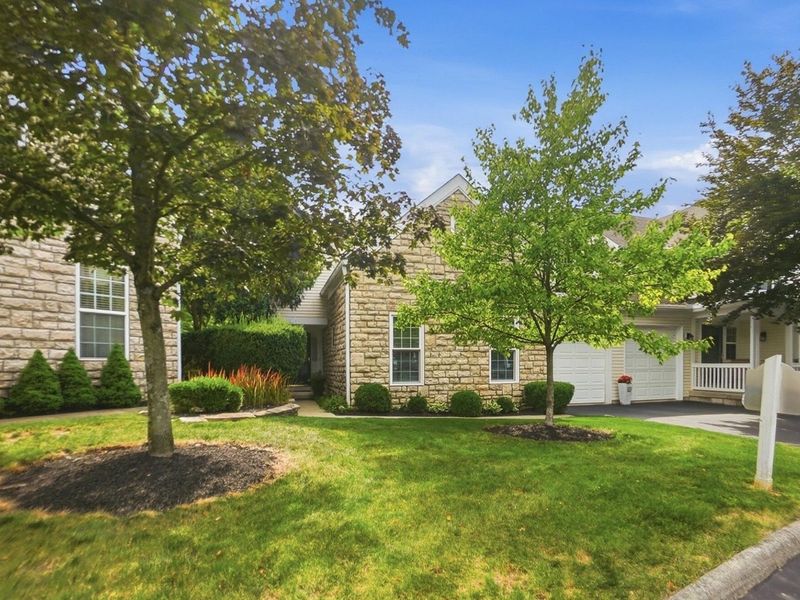 321 Sycamore Ridge Way, Gahanna, OH 43230 Photo 3