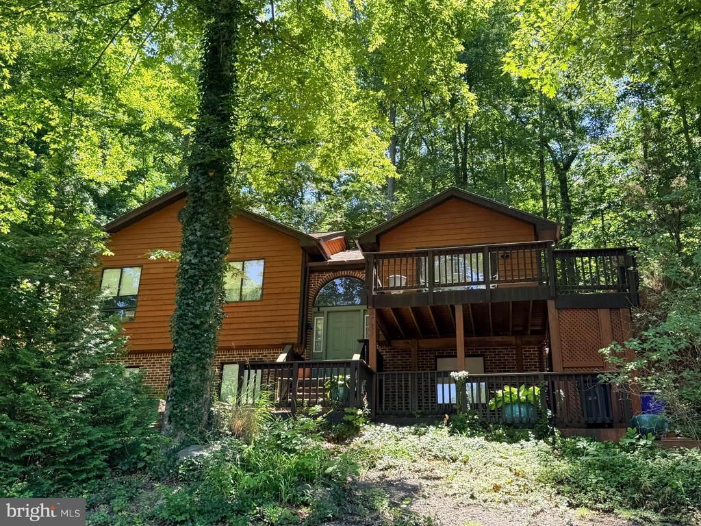 6725 W LAKERIDGE ROAD, NEW MARKET, MD 21774