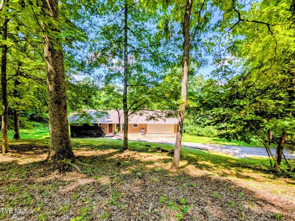 2364 Mountain Drive, Kingsport, TN 37664