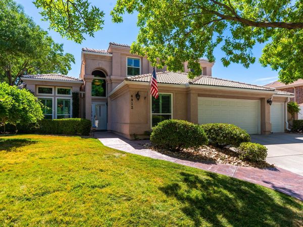6912 Red Sky Road NE, Albuquerque, NM 87111