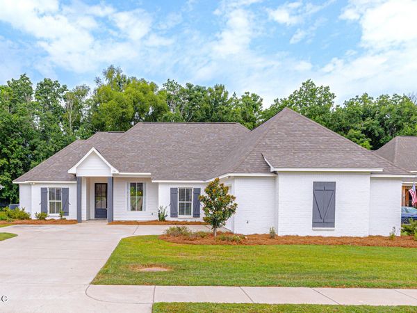 510 Crestmoor Drive, Canton, MS 39046