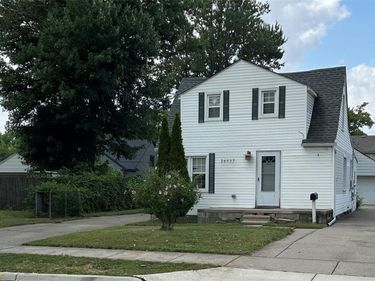 26537 Palmer Boulevard, Madison Heights, Mi 48071