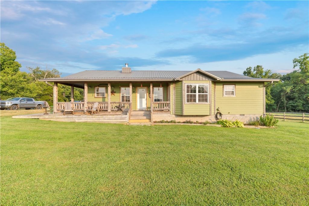 495 Sharp Road, Fayetteville, AR 72703 Main Photo