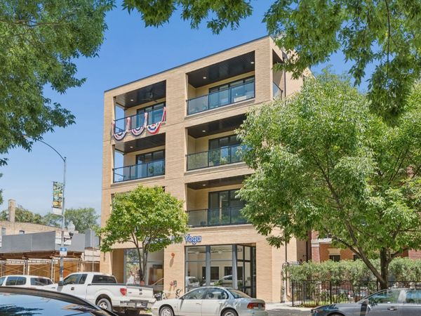 4939 N Damen Avenue , Unit 304, Chicago, IL 60625