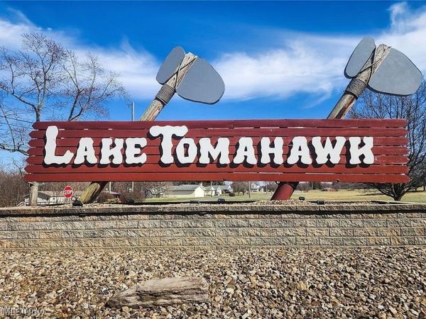 Tomahawk Drive Drive , Negley, OH 44441