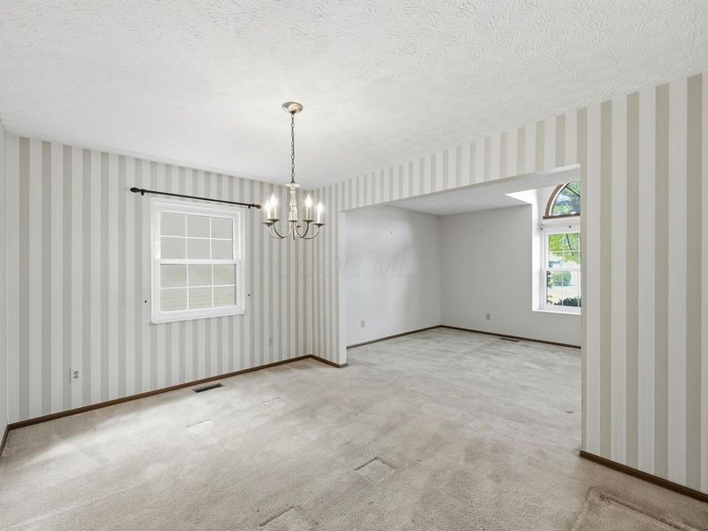 2120 Wayfaring Drive , Reynoldsburg, OH 43068 Photo 10