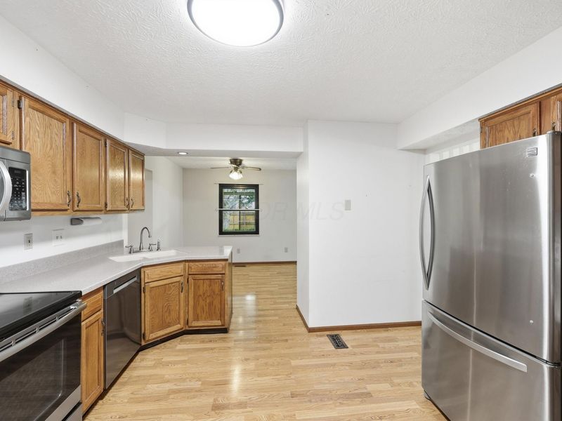 2120 Wayfaring Drive , Reynoldsburg, OH 43068 Photo 12
