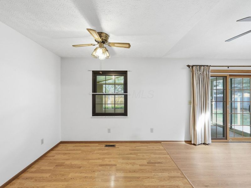 2120 Wayfaring Drive , Reynoldsburg, OH 43068 Photo 13