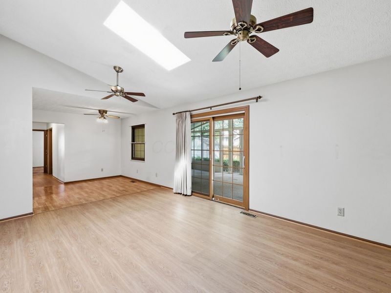 2120 Wayfaring Drive , Reynoldsburg, OH 43068 Photo 16