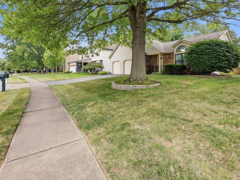 2120 Wayfaring Drive , Reynoldsburg, OH 43068 Photo 3