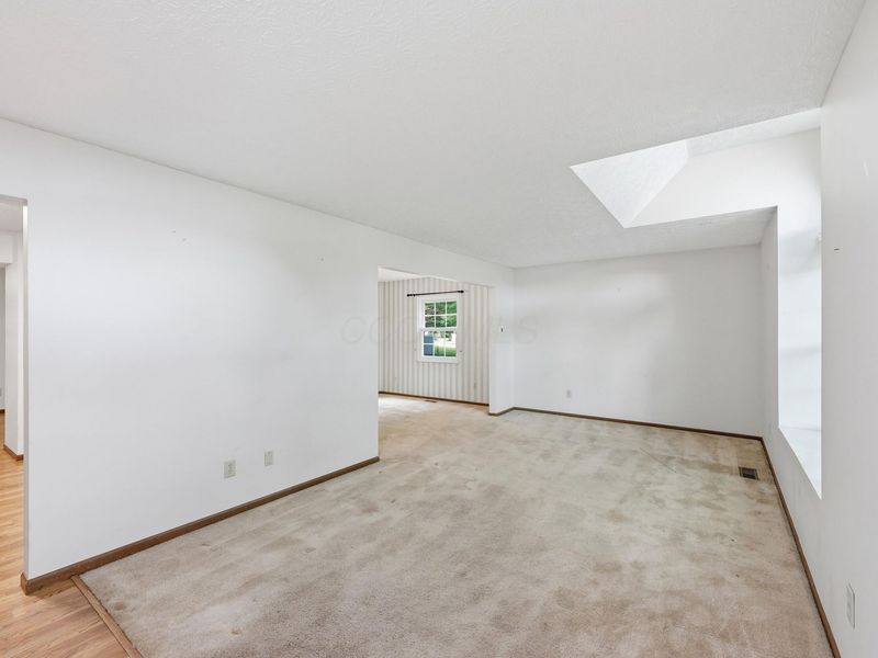 2120 Wayfaring Drive , Reynoldsburg, OH 43068 Photo 7