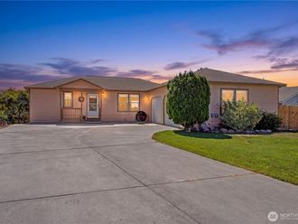909 W Windrose Drive  Moses Lake, WA 98837