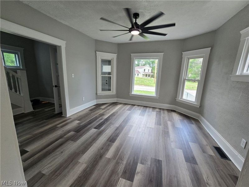 747 W River Road N, Elyria, OH 44035 Photo 12