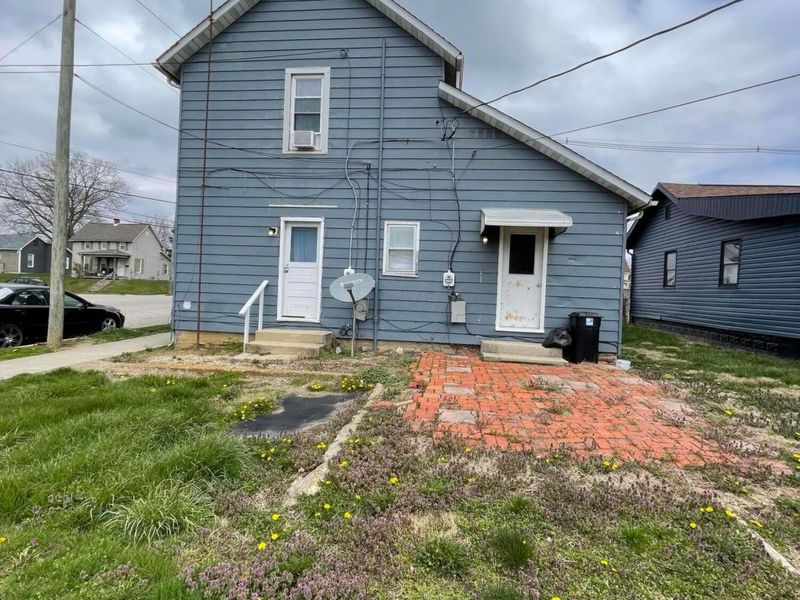 201 Logan Street, Circleville, OH 43113 Photo 2