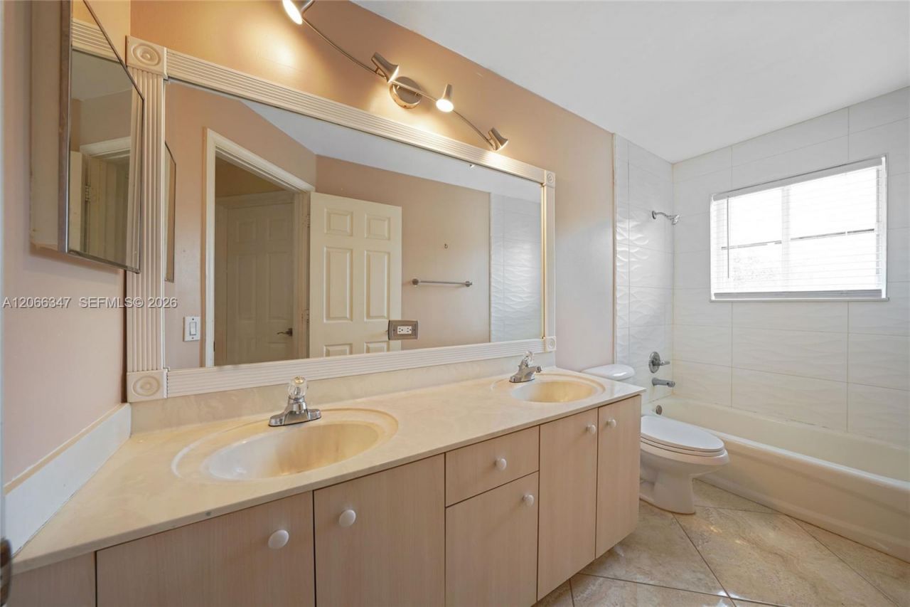 4312 Laurel Ridge Cir , Weston, FL 33331 Photo