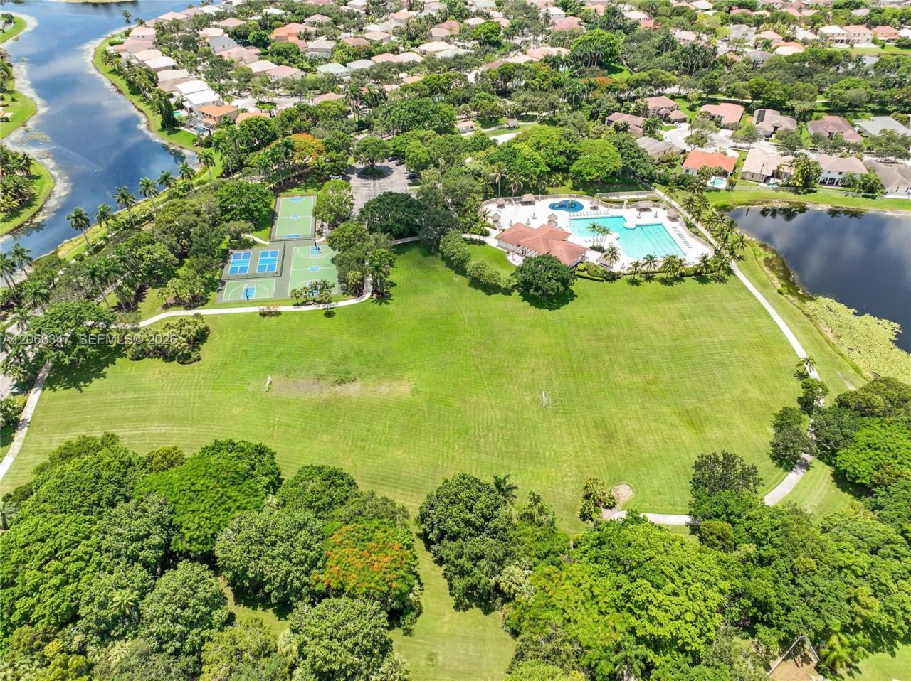 4312 Laurel Ridge Cir , Weston, FL 33331 Photo