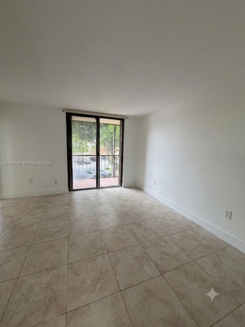 8065 SW 107th Ave , Unit 201, Miami, FL 33173 Photo