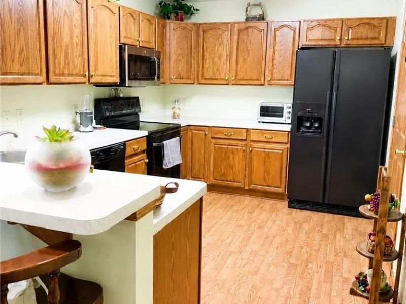 7563 Monterey Bay Drive, Unit 5, Mentor on the Lake, OH 44060 Photo 3