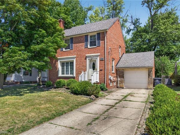 1403 Churchill Road , Lyndhurst, OH 44124