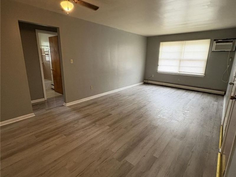 3055 Hadley Avenue, Unit 4, Liberty, OH 44505 Photo 3