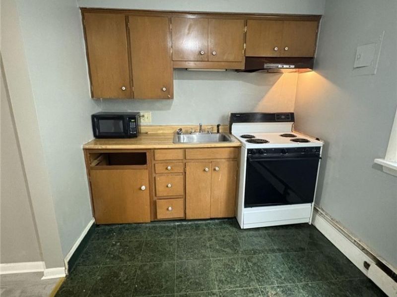 3055 Hadley Avenue, Unit 4, Liberty, OH 44505 Photo 4