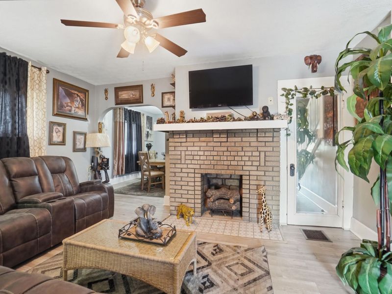 1587 Charles Street, Springfield, OH 45505 Photo 9