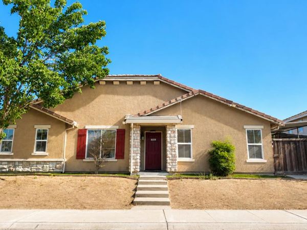 7505 Splendid Way, Elk Grove, CA 95758