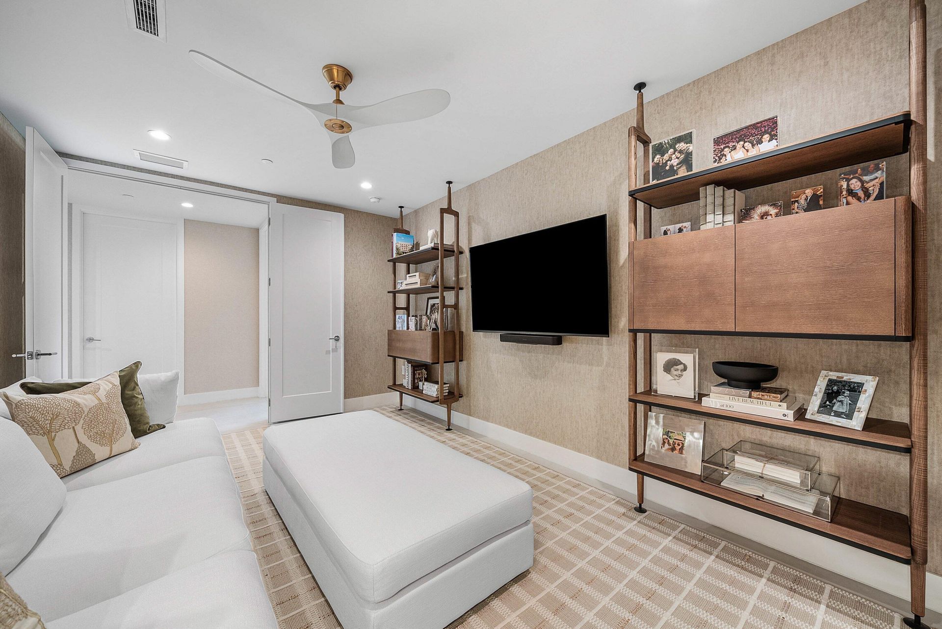 475 E Royal Palm Road, Unit 306, Boca Raton, FL 33432 Photo