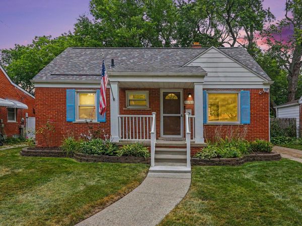 26761 Southwestern Highway, Redford, MI 48239