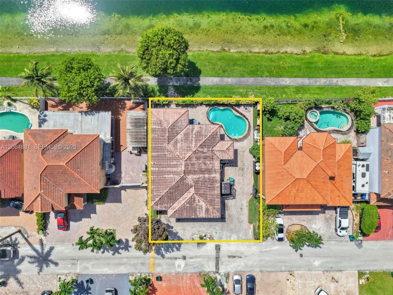 20027 NW 85th Ave , Hialeah, FL 33015 Photo