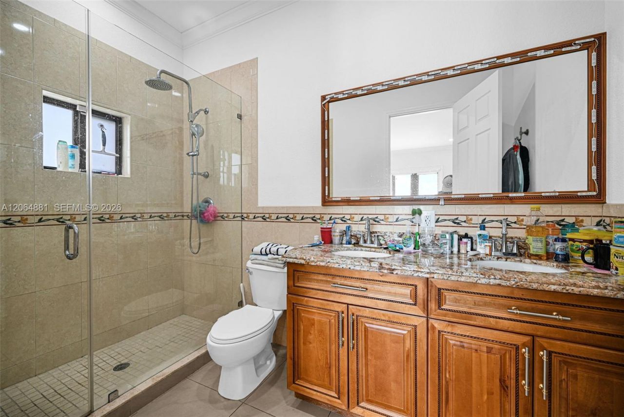 20027 NW 85th Ave , Hialeah, FL 33015 Photo