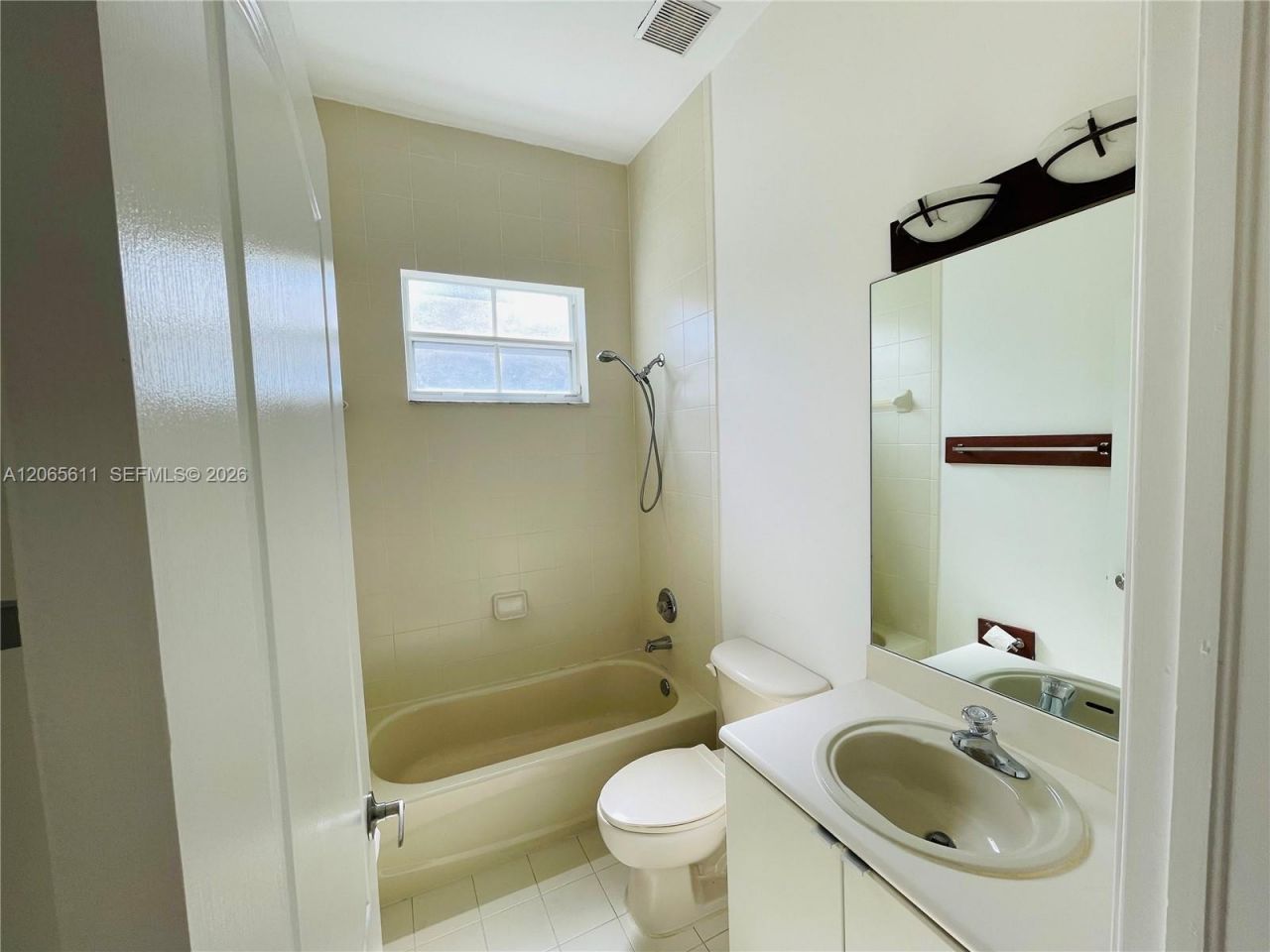 18162 NW 91st Ct, Unit 18162, Hialeah, FL 33018 Photo