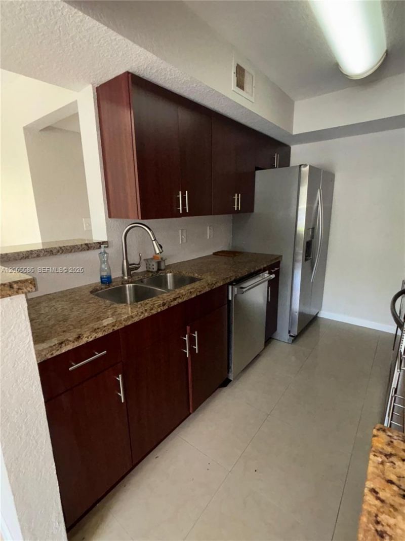 15591 SW 105th Ter, Unit 511, Miami, FL 33196 Photo