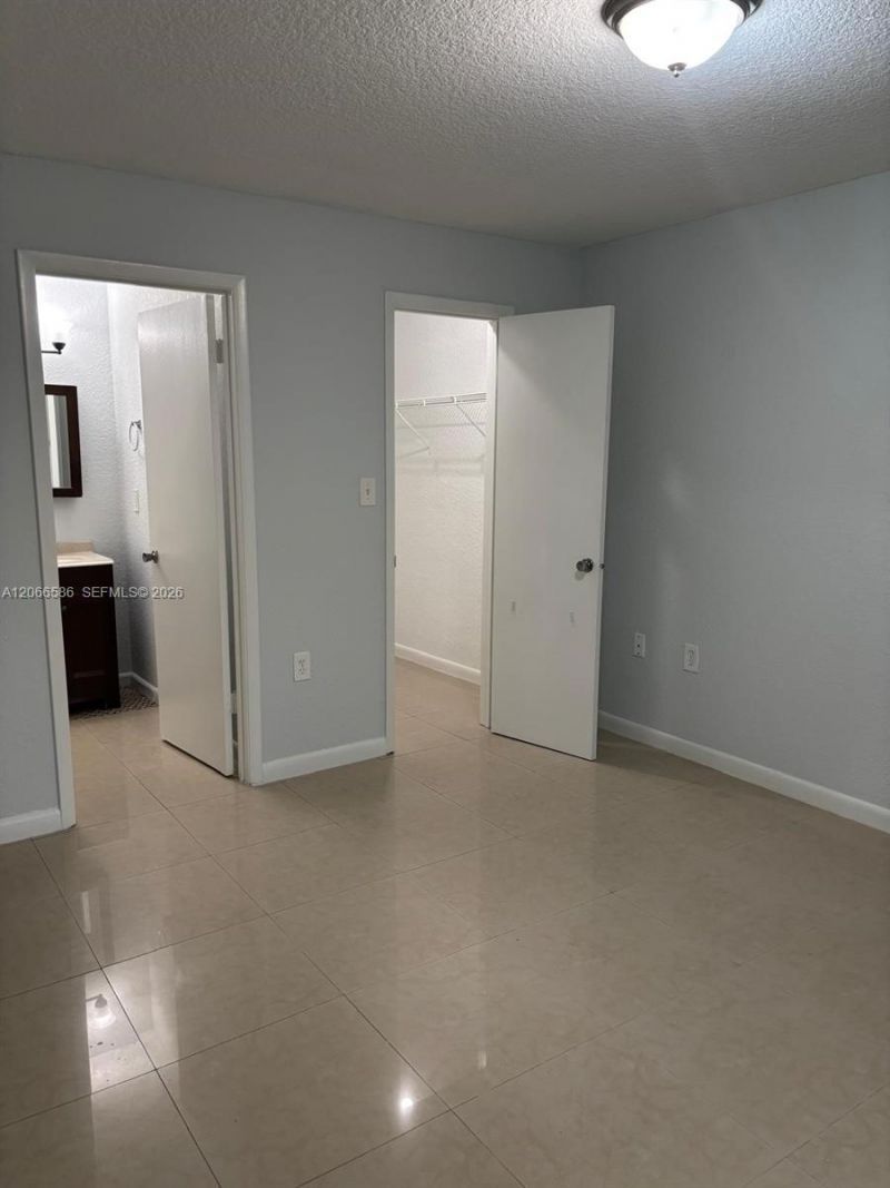 15591 SW 105th Ter, Unit 511, Miami, FL 33196 Photo