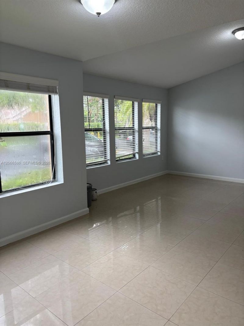 15591 SW 105th Ter, Unit 511, Miami, FL 33196 Photo