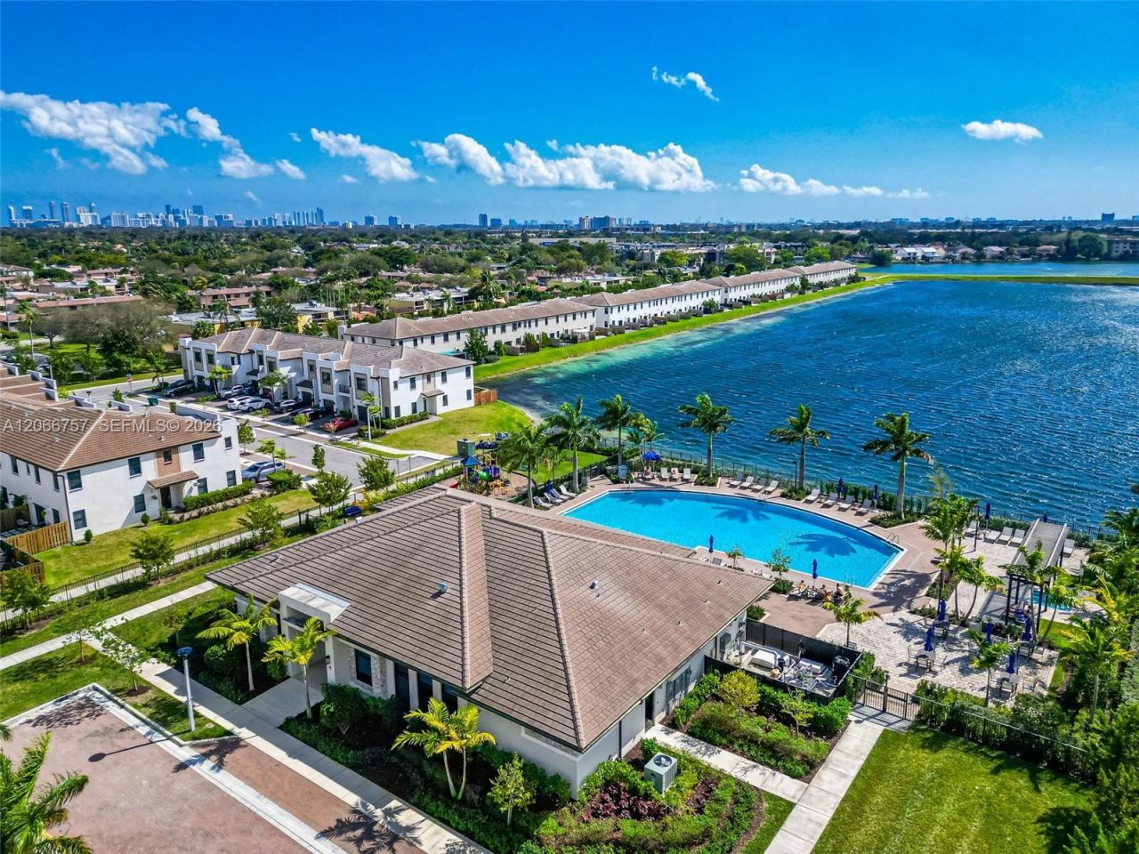 21444 NE 2nd Path , Miami, FL 33179 Photo