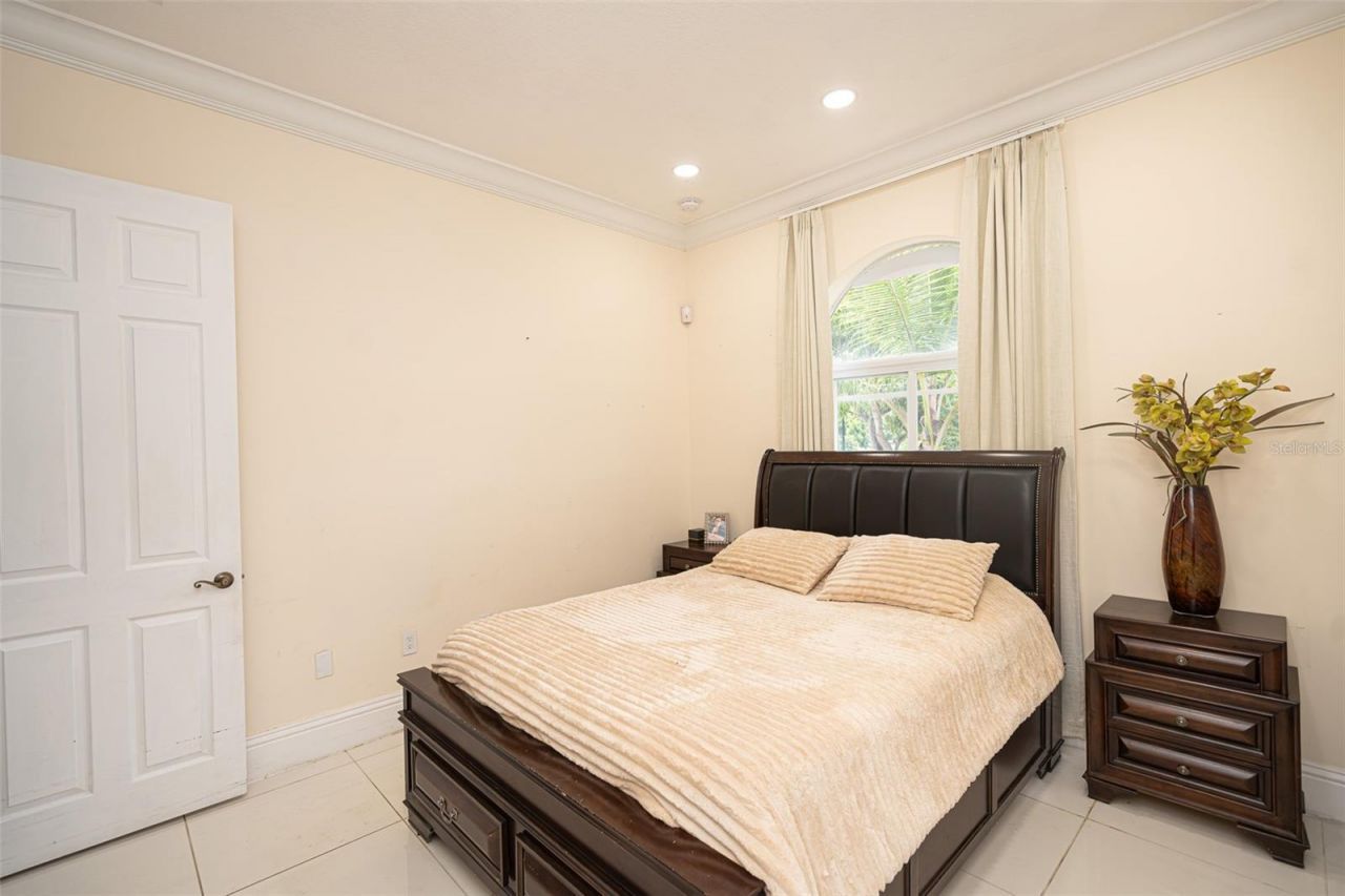 18390 SW 200th Street, Miami, FL 33187 Photo