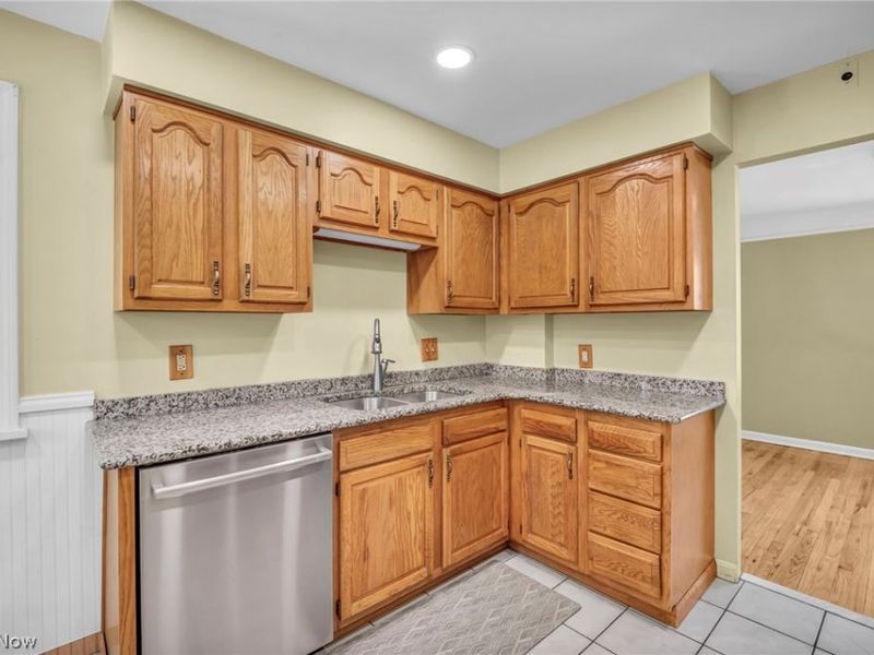 20860 Farnsleigh Road, Shaker Heights, OH 44122 Photo 20