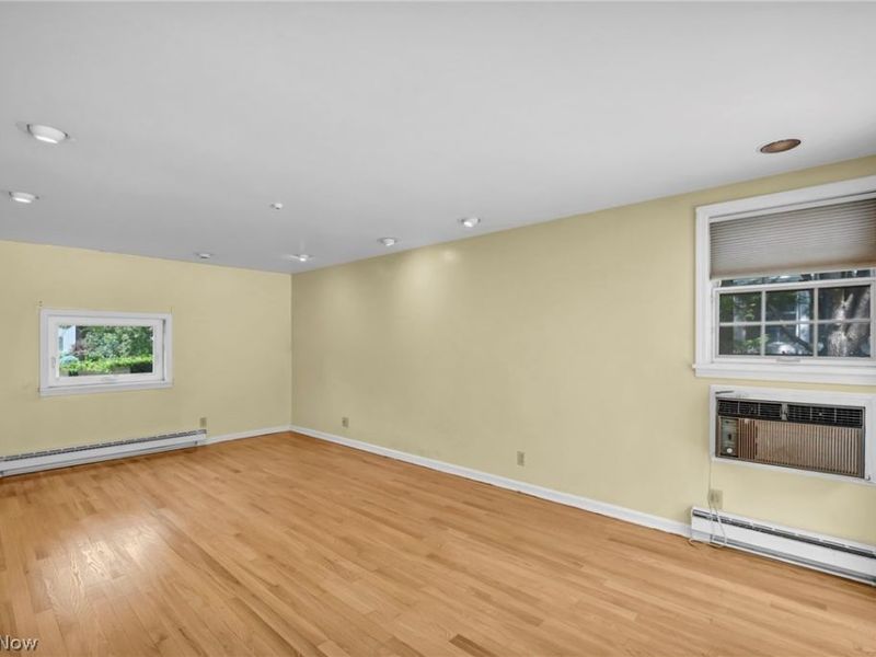 20860 Farnsleigh Road, Shaker Heights, OH 44122 Photo 23