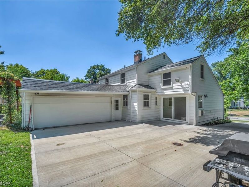 20860 Farnsleigh Road, Shaker Heights, OH 44122 Photo 6