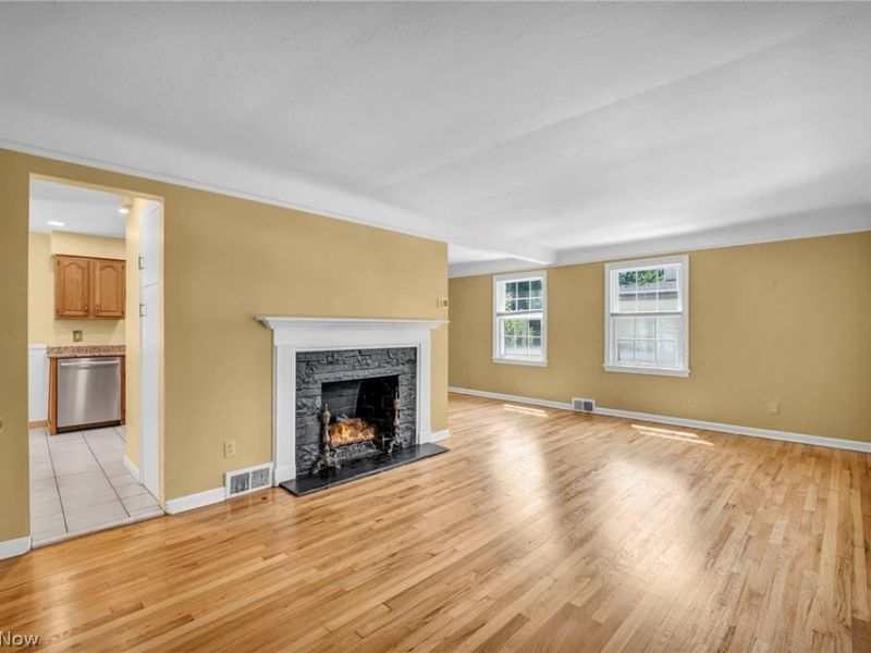 20860 Farnsleigh Road, Shaker Heights, OH 44122 Photo 9