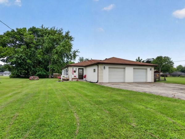 552 N Center Street , Braidwood, IL 60408