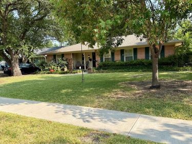 3548 Waldorf Drive, Dallas, TX 75229