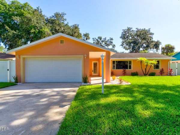 1013 Indian Oaks, Unit E, Holly Hill, FL 32117