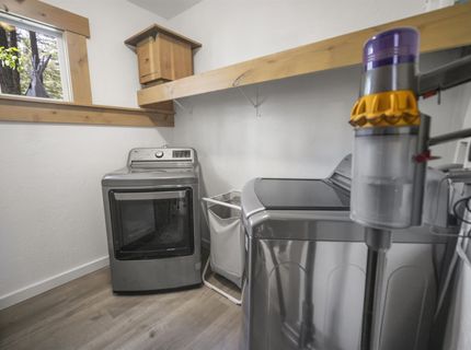 8681 Rainbow Avenue , Kings Beach, CA 96143 Photo